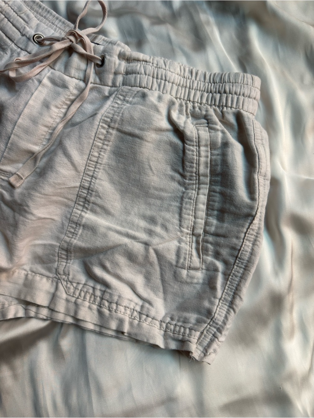 GAP Linen Drawstring Shorts - Picture 7 of 7